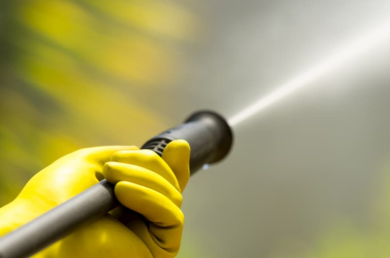 Why Businesses Should Hire a Professional Pressure Washing Service